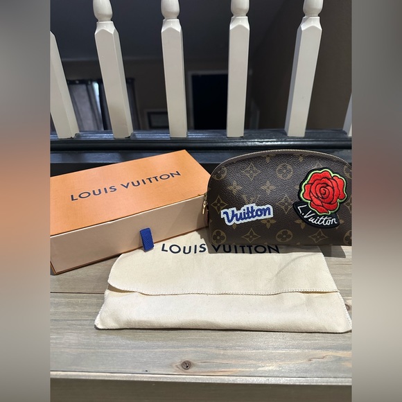 Louis Vuitton cosmetic case - Picture 2 of 8